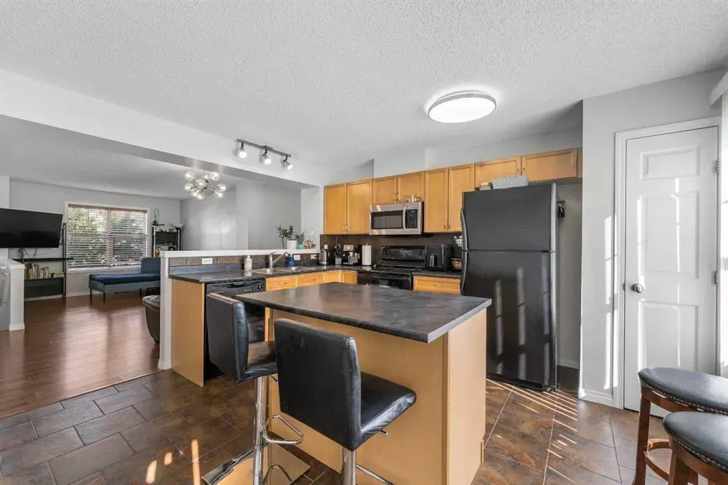 3305 New Brighton Gardens SE