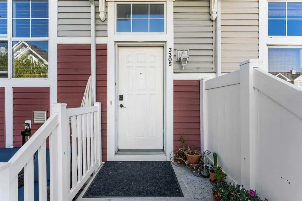 3305 New Brighton Gardens SE