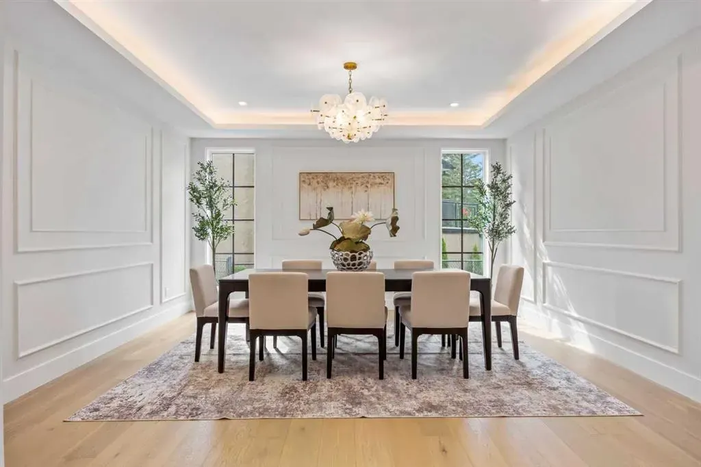 12 Vardana Place NW