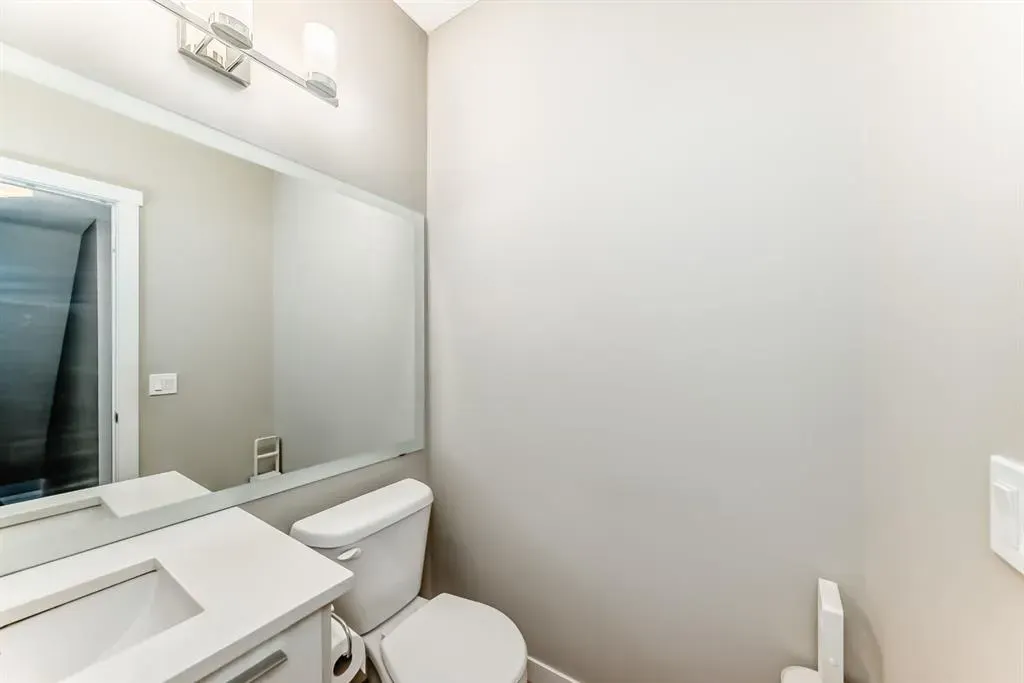 218 Sherwood Square NW, #802