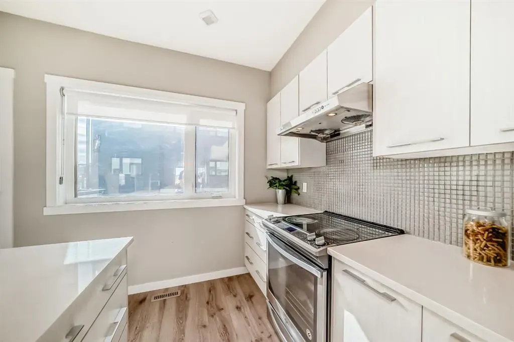 218 Sherwood Square NW, #802