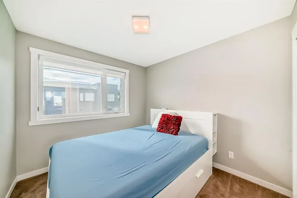 218 Sherwood Square NW, #802