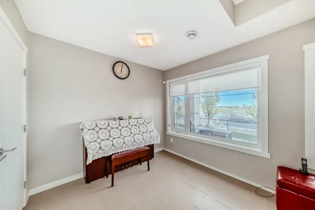218 Sherwood Square NW, #802
