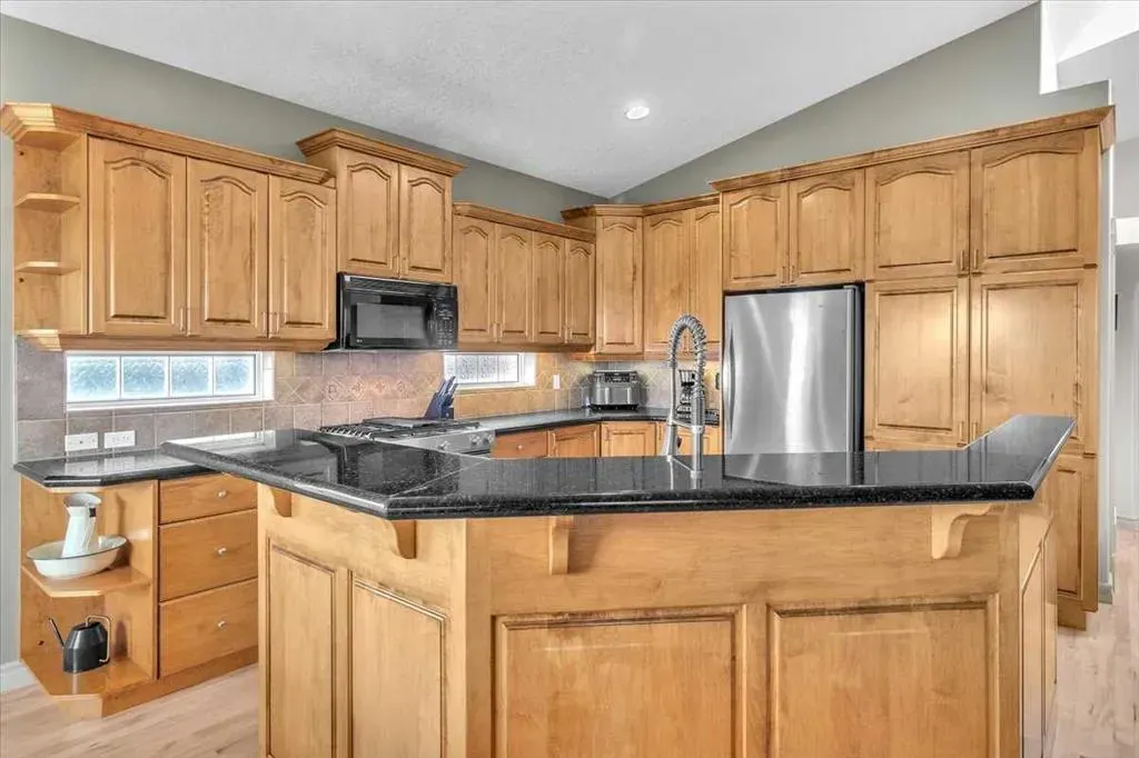 387016 Sundance Trail W