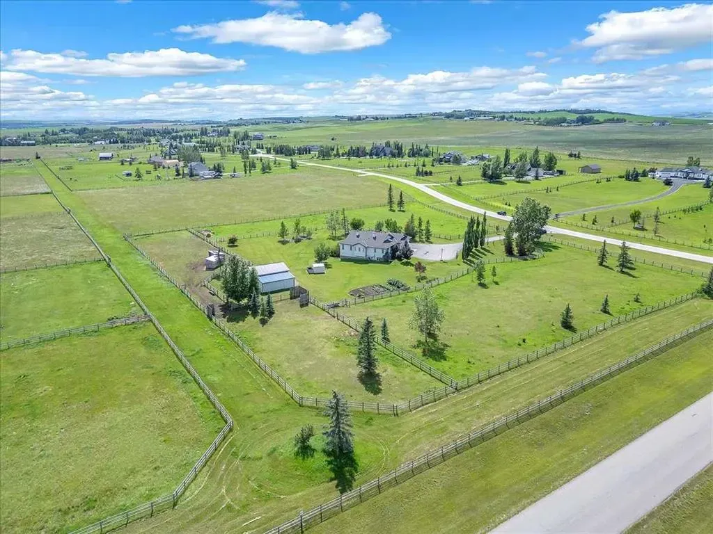 387016 Sundance Trail W