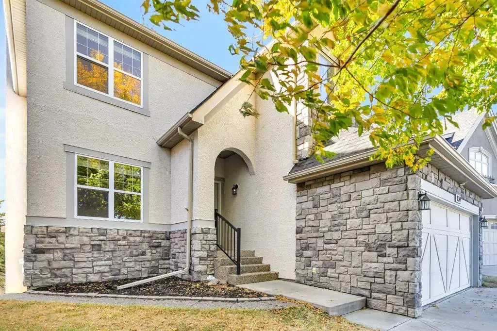 139 Coopers Hill SW