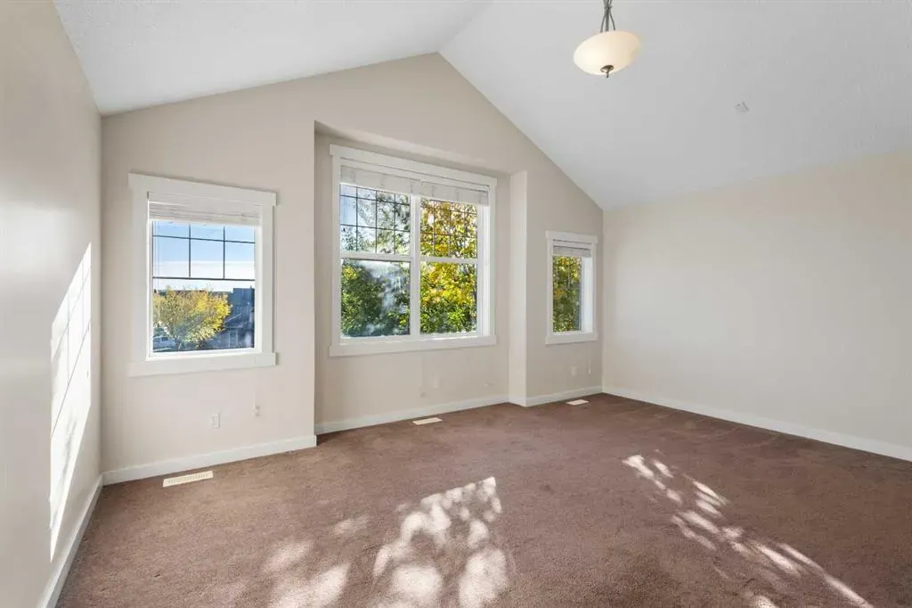 139 Coopers Hill SW