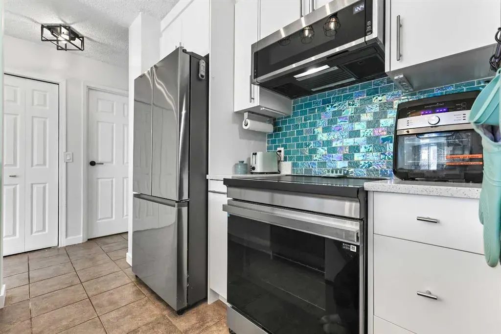 738 3 Avenue SW, #607