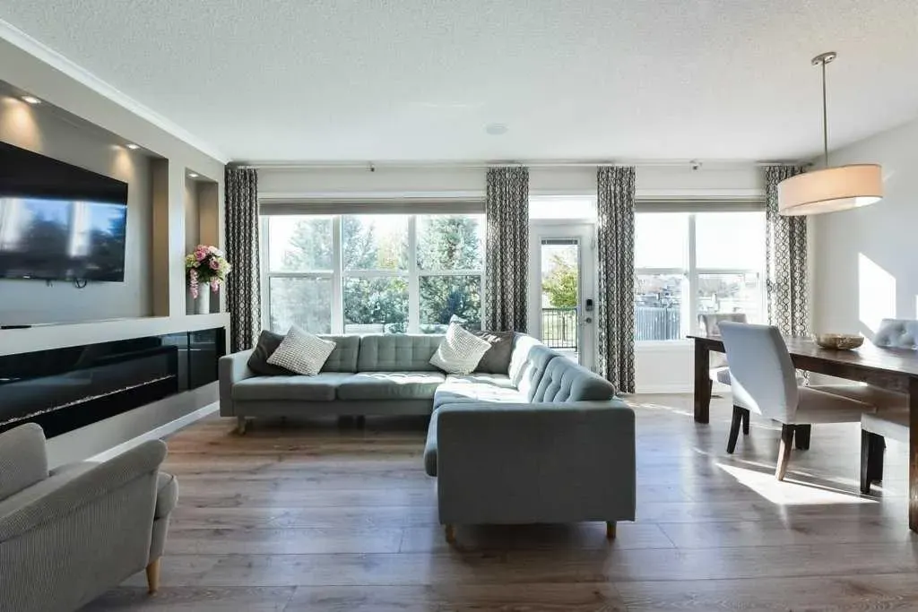 28 Auburn Glen Close SE