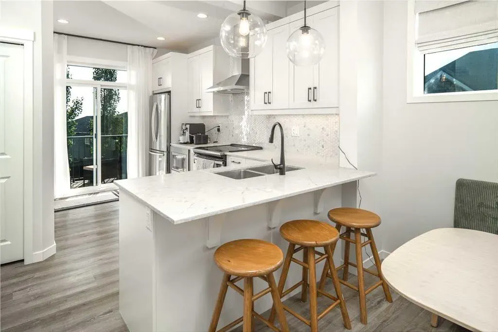 355 Nolancrest Heights NW, #601