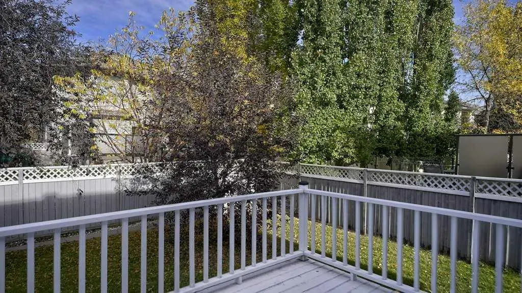 576 Douglas Glen Boulevard SE