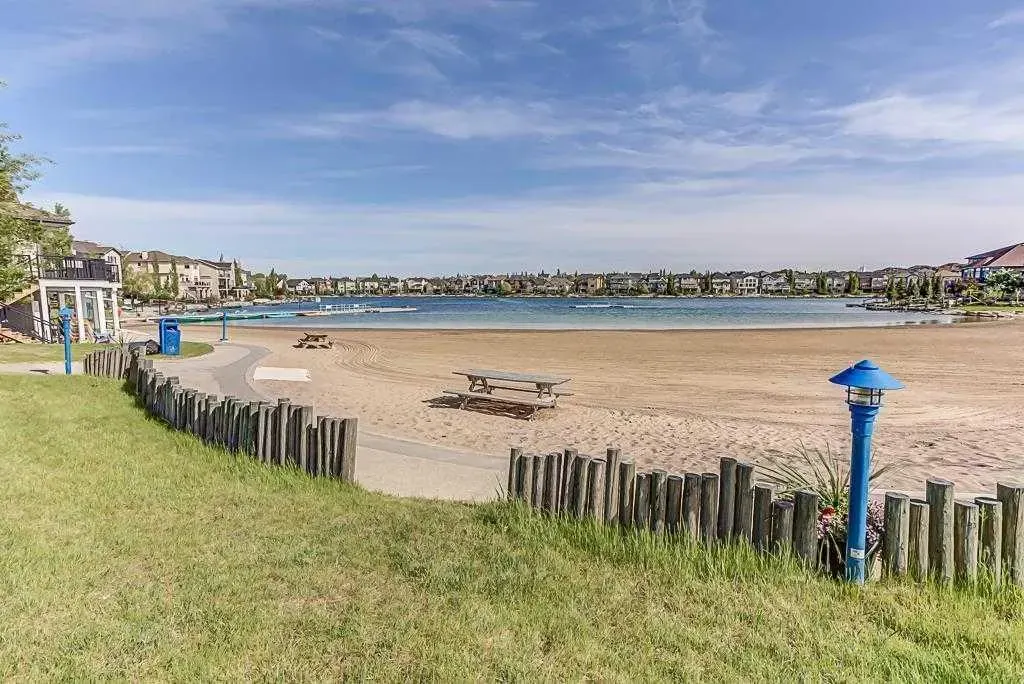 92 Crystal Shores Road, #3201