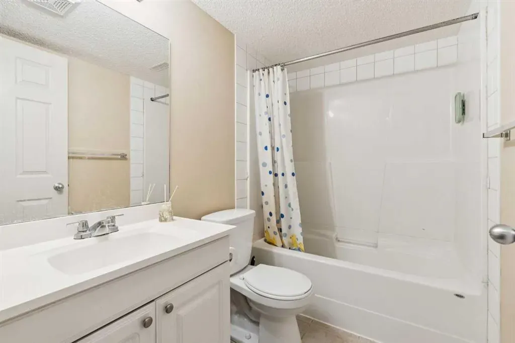 1048 Bridlemeadows Manor SW