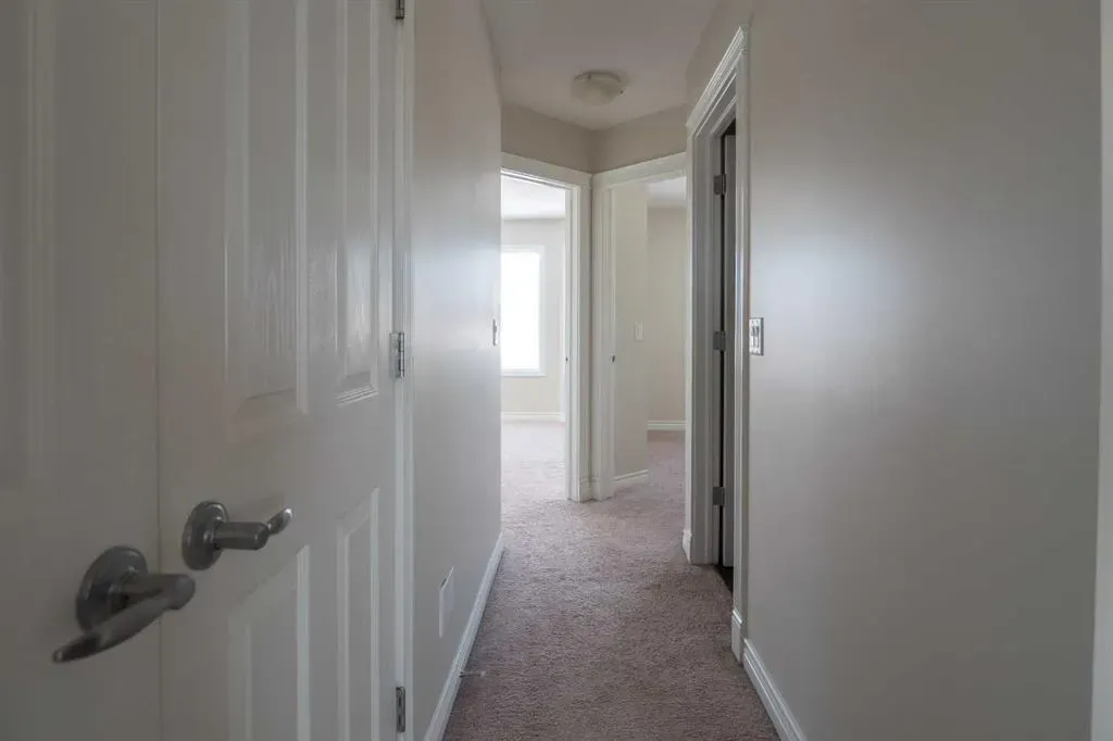 458 Walnut Crescent