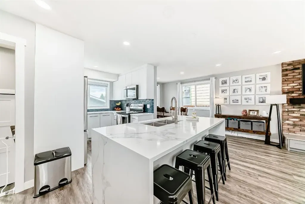 9 Carolina Drive