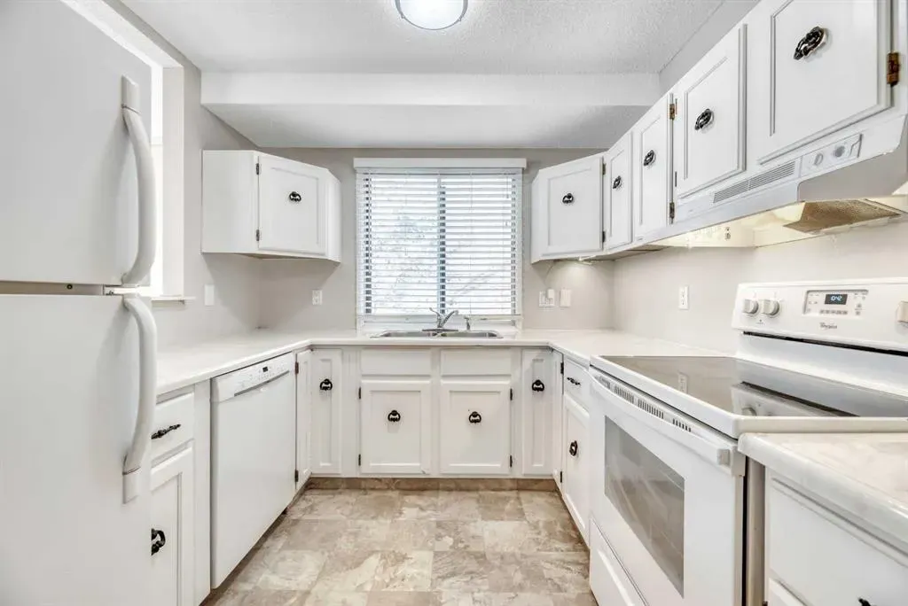 821 3 Avenue SW, #11
