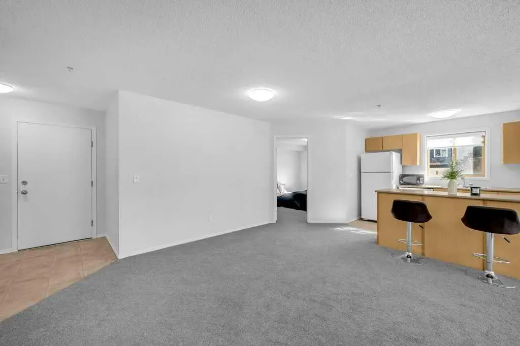 60 Panatella Street NW, #4102