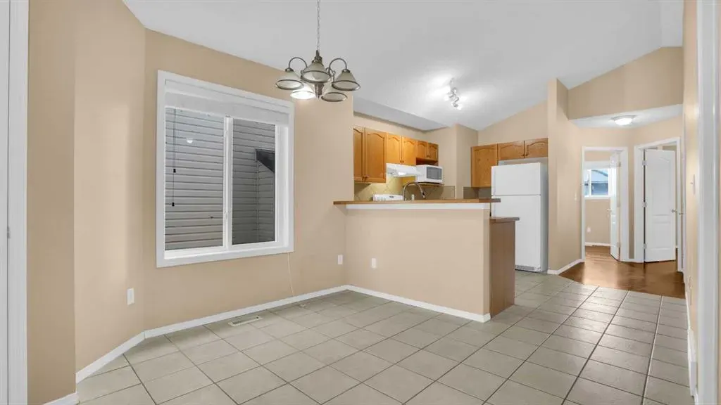 40 saddlefield Road NE