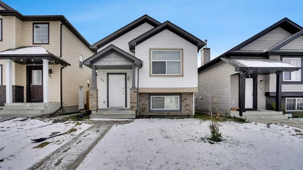 40 saddlefield Road NE