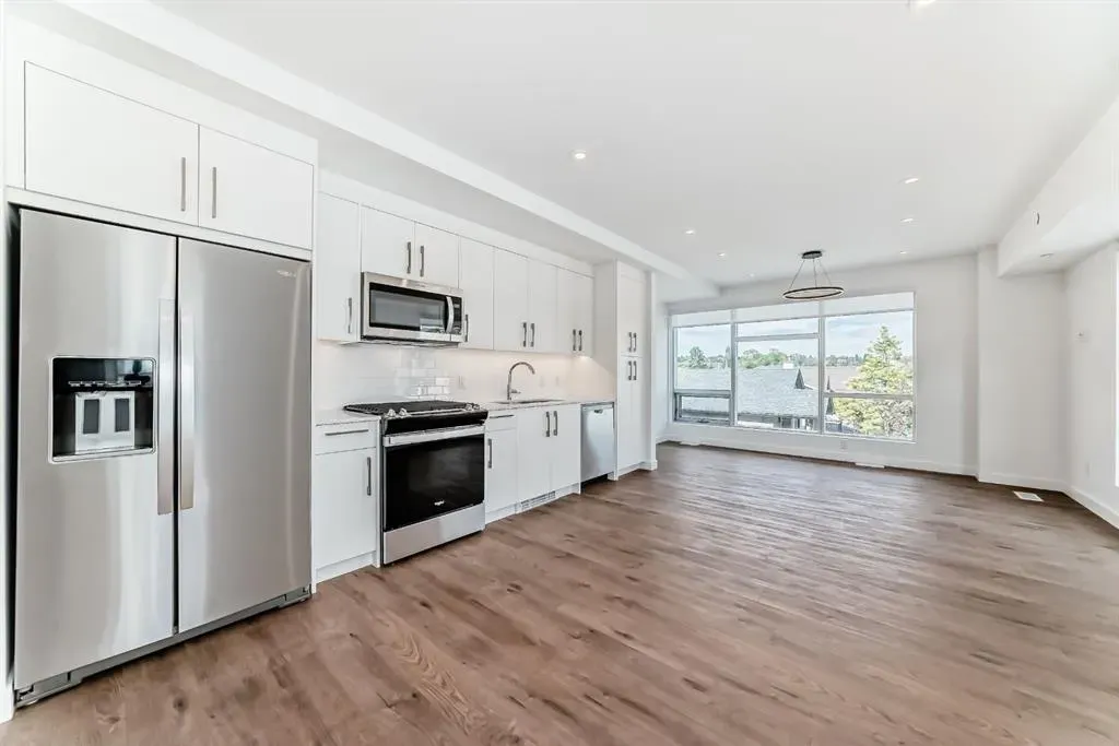 110 18A Street NW, #202