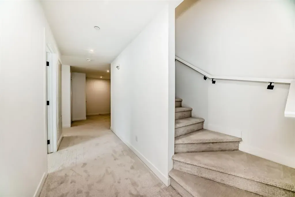110 18A Street NW, #202