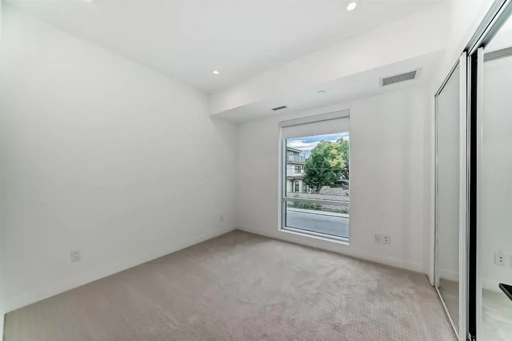 110 18A Street NW, #202