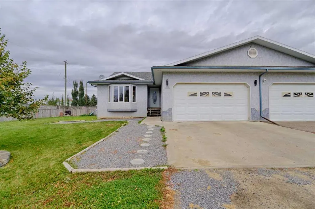 406 A Pioneer Crescent Crescent
