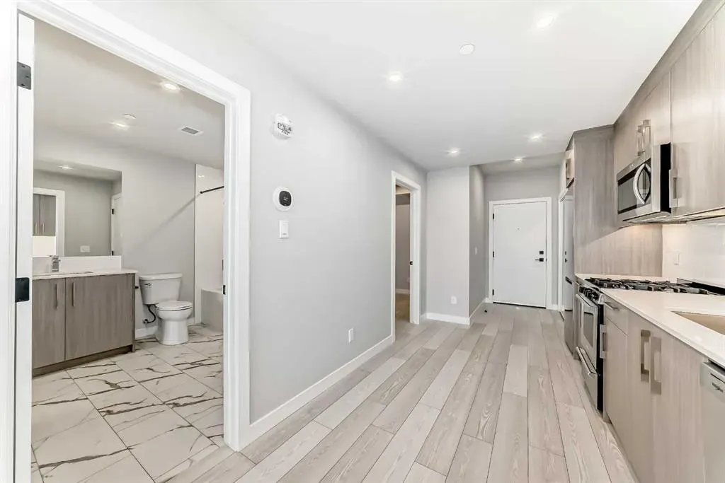 110 18a street nw, #206