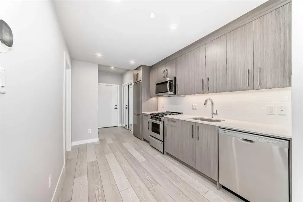 110 18a street nw, #206