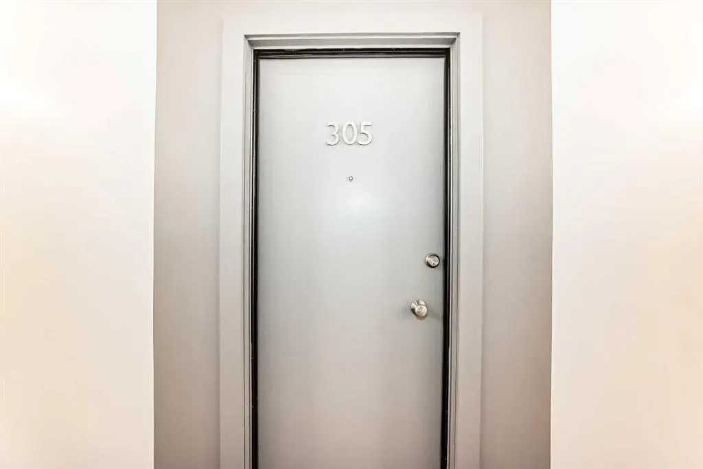 635 57 Avenue SW, #305