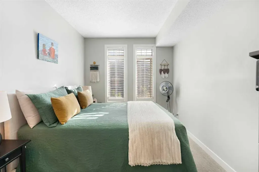 1000 15 Avenue SW, #303