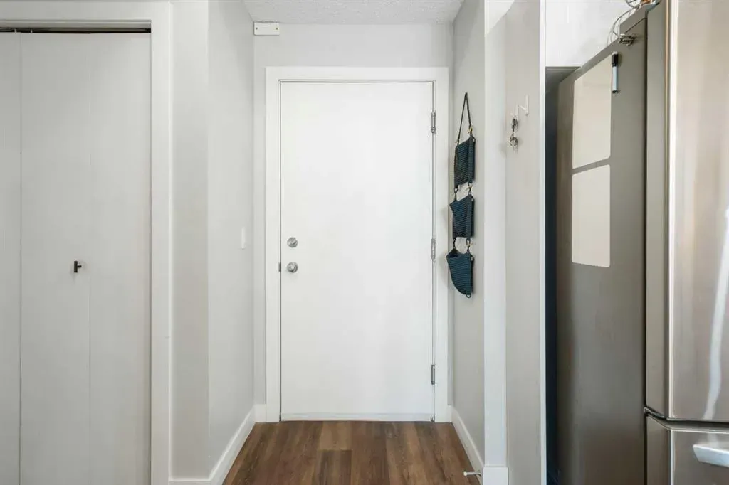 1000 15 Avenue SW, #303