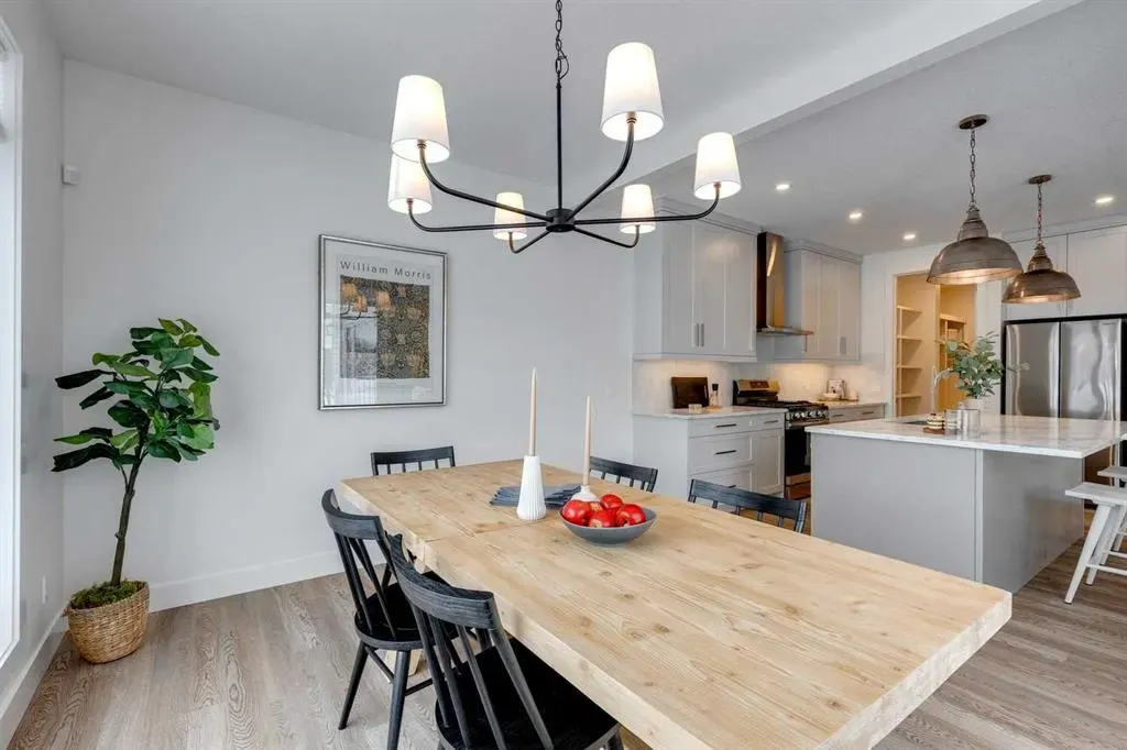 396 Rivercrest View