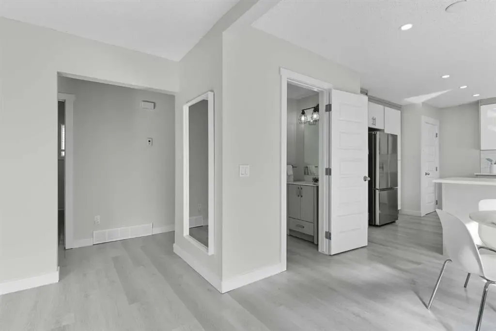 2009 Cottonwood Crescent SE