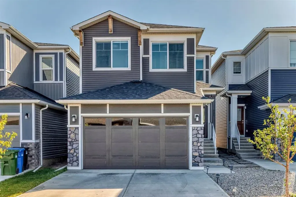 321 Carringvue Place NW