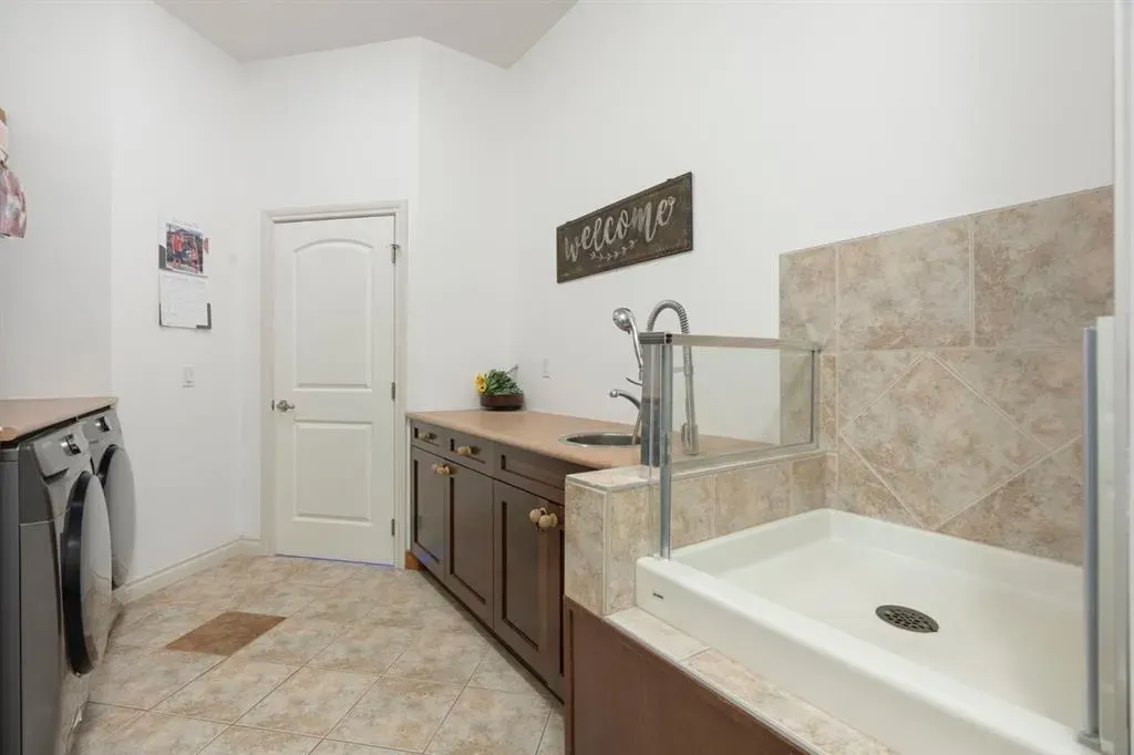 7 Rockcliff Landing NW