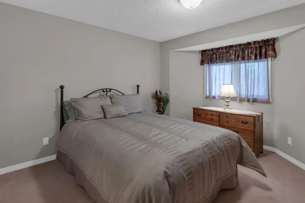 200 Sandstone Drive NW, #19