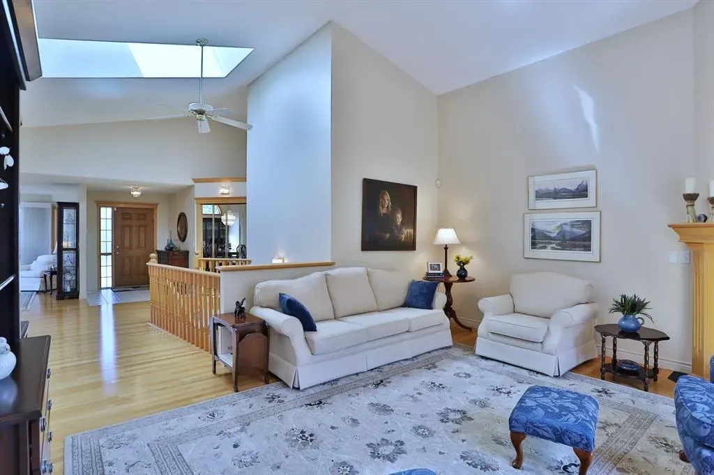 185 Hamptons Square NW