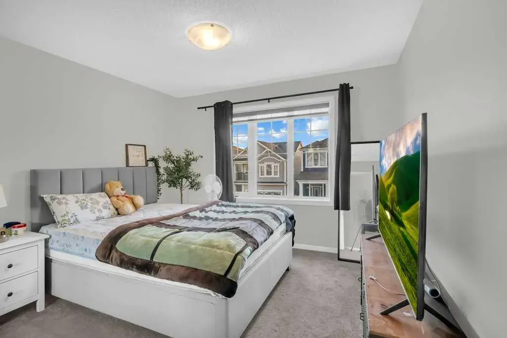 749 Windrow Manor SW