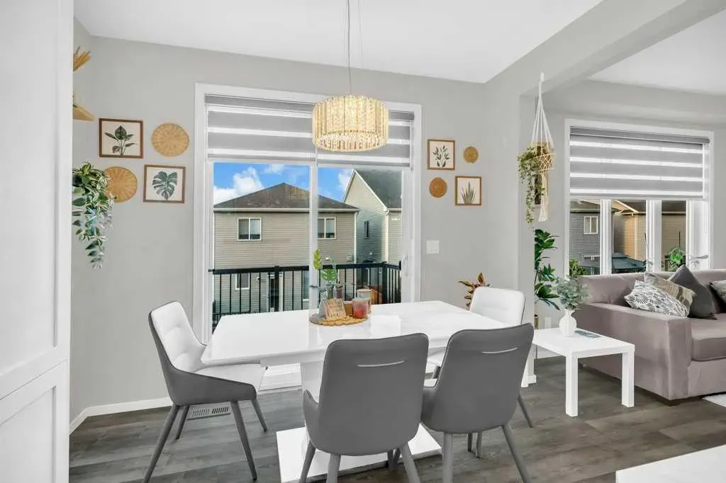 749 Windrow Manor SW