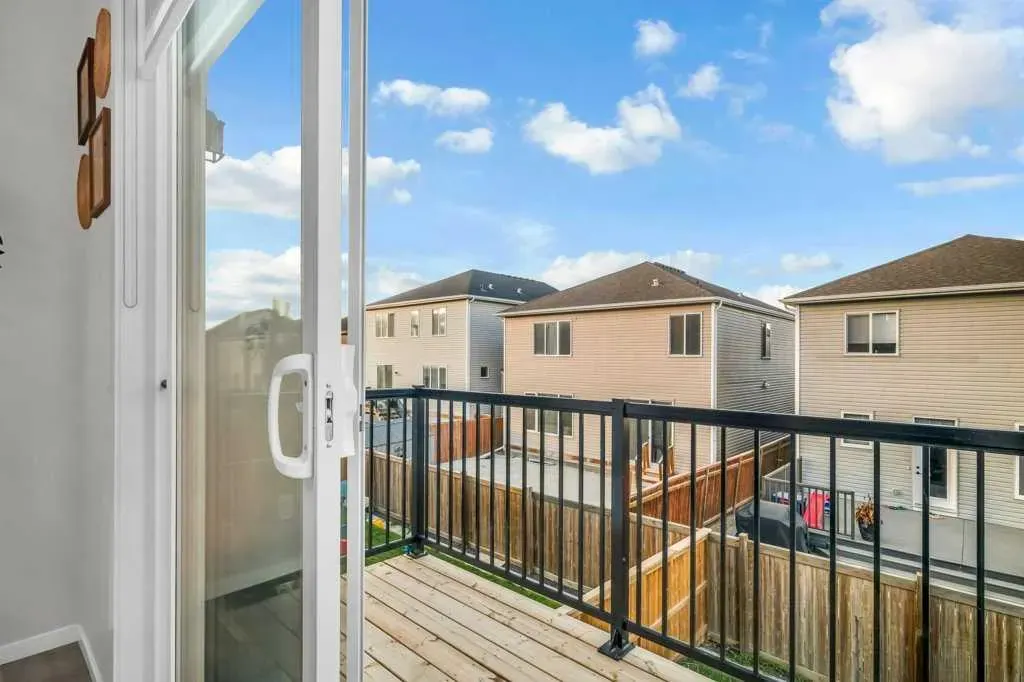 749 Windrow Manor SW