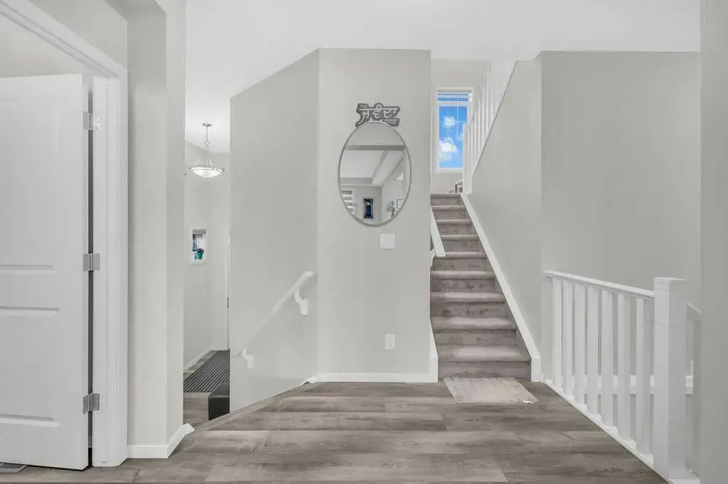 749 Windrow Manor SW