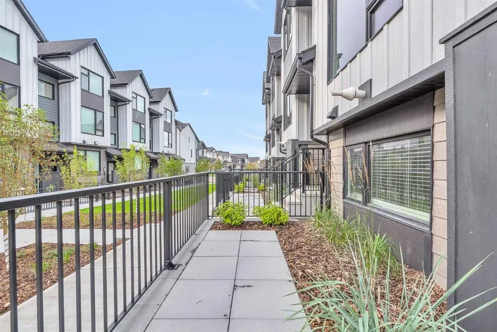 85 Sage Hill Heights NW, #404