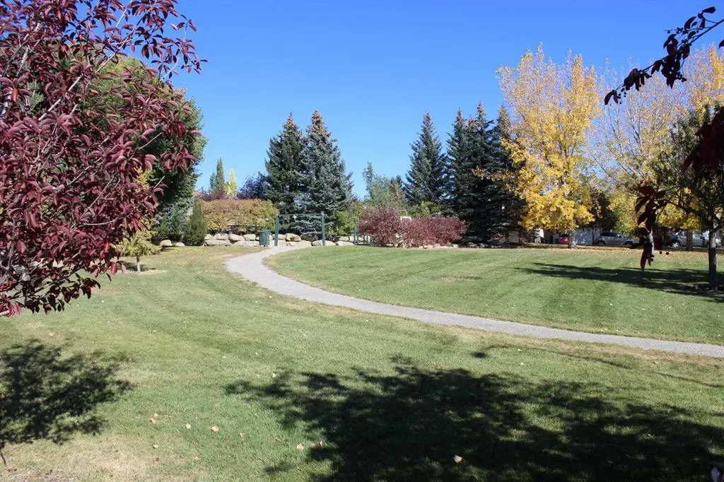 64 Tuscany Ridge Green NW