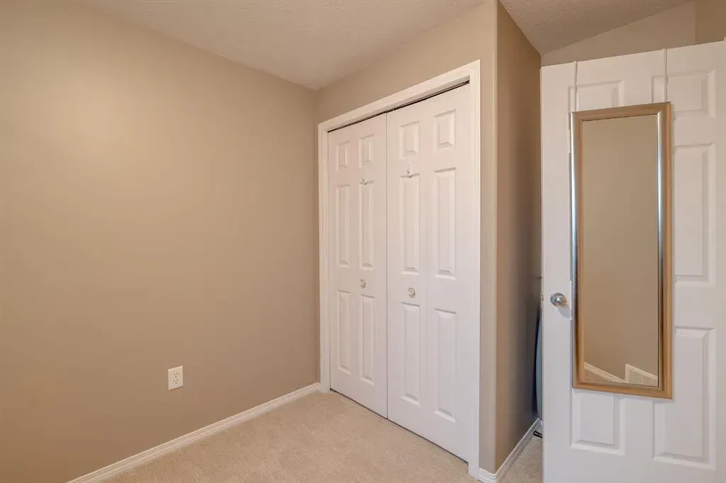 4605 55 Street, #6