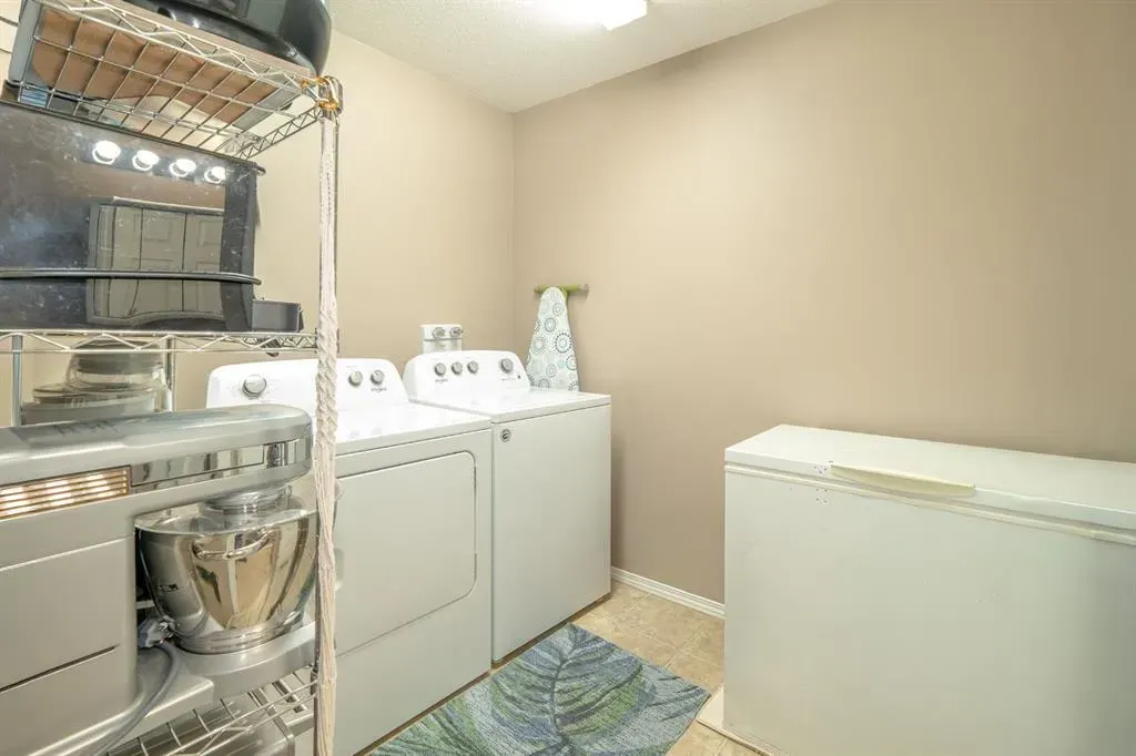 4605 55 Street, #6