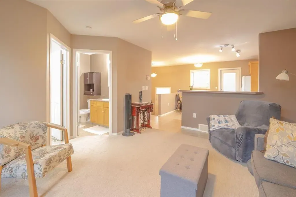 4605 55 Street, #6