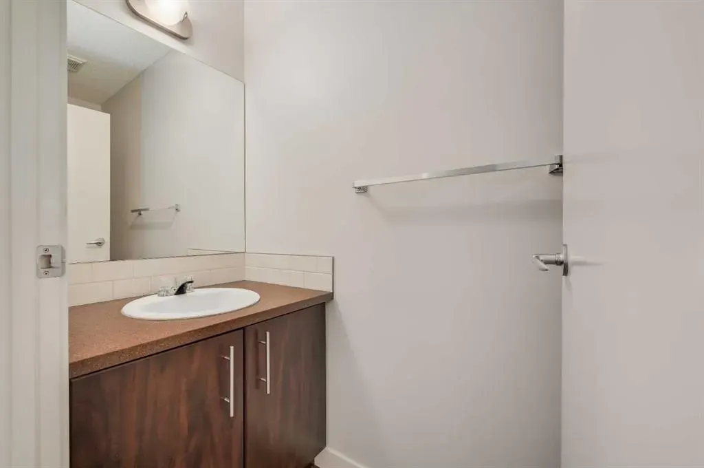 2445 Kingsland Road SE, #1203