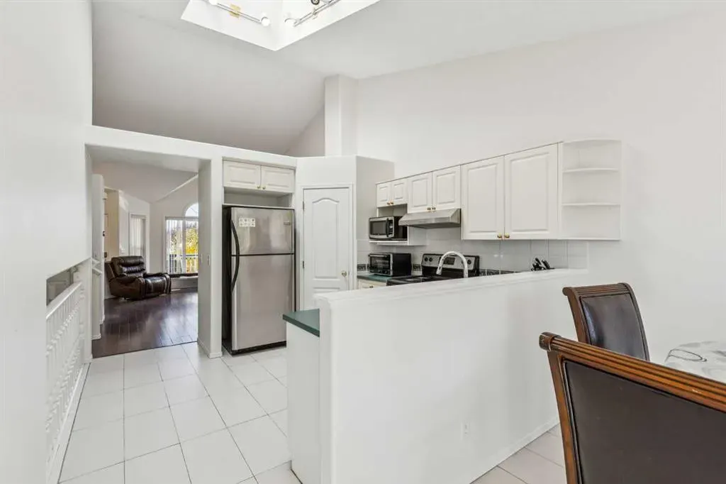 132 San Diego Green NE