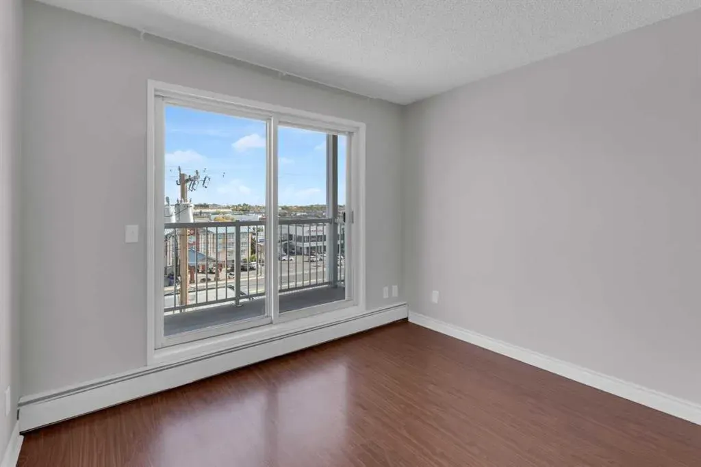3606 Erlton Court SW, #204